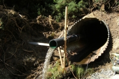 Euroflo-inside-a-damaged-pipe